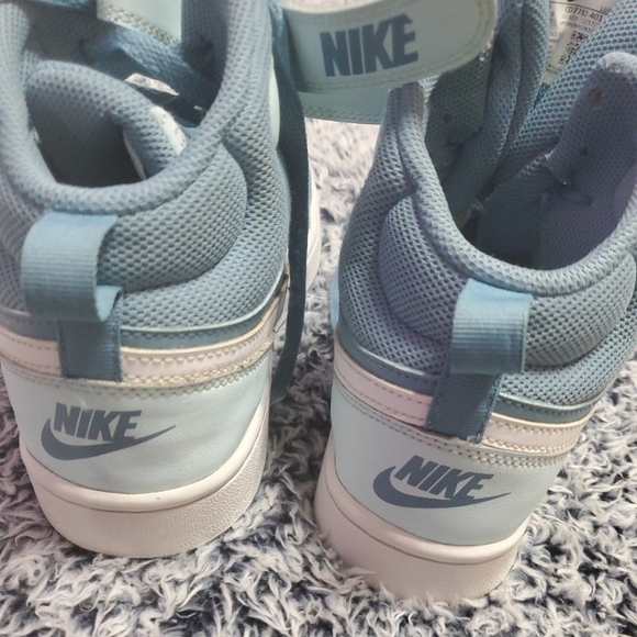 SOLD - Picture 2 of 6